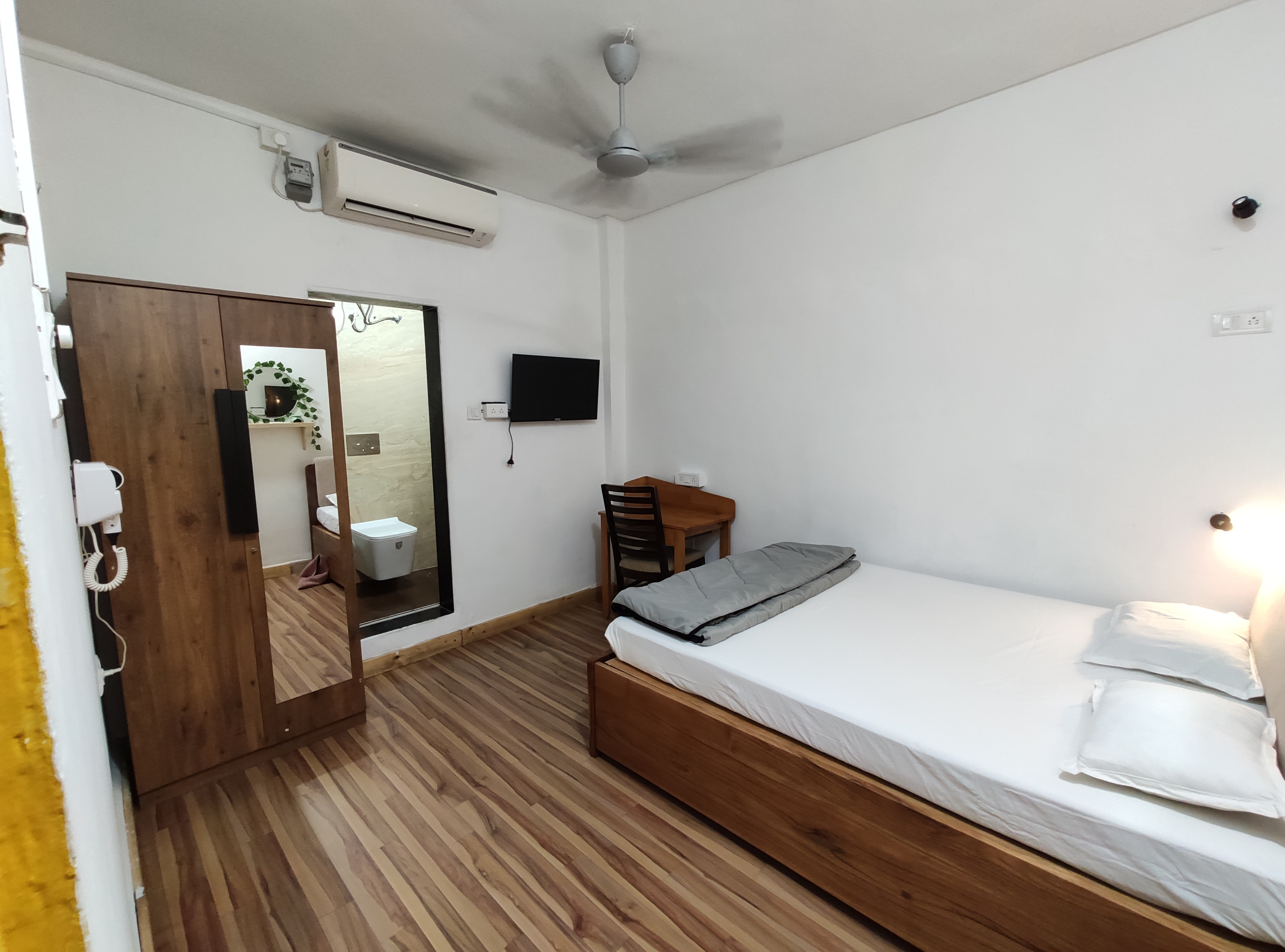 Private room photo 3